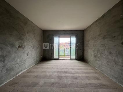 北京鸥鹏御府4室2厅123.68平低楼层/共28层