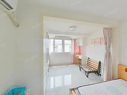 北京中山北路805弄小区1室0厅30.85平高楼层/共6层