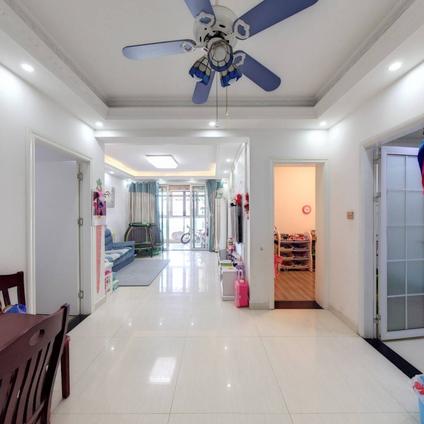 南京万裕龙庭水岸3室2厅91.11平中楼层/共25层