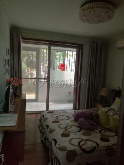 南京小市街88号小区3室1厅76.42平低楼层/共7层