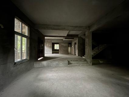 北京常青藤4室2厅407平低楼层/共1层