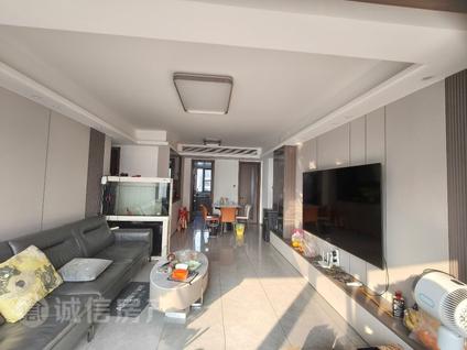 北京君颐兰庭3室2厅120平高楼层/共18层