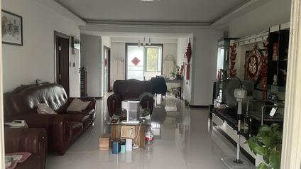 北京华电小区3室2厅150平中楼层/共9层