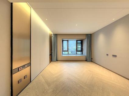 北京五矿西棠3室2厅157.45平低楼层/共17层