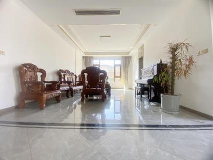 北京美达檀香山(北区)5室2厅611.79平低楼层/共1层