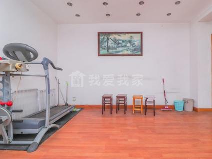 常州体育花苑4室2厅136.36平高楼层/共6层