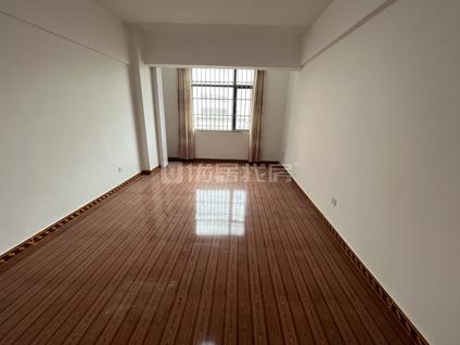 北京大理五洲国际商贸城(A区)1室1厅30平中楼层/共6层