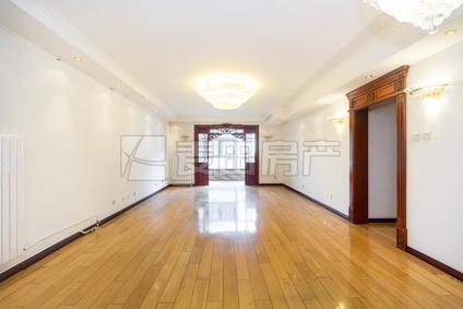 北京幸福家园(一期)4室2厅191.5平中楼层/共18层