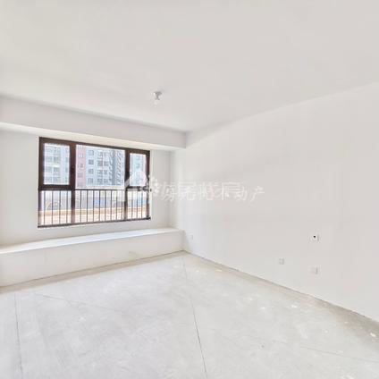 北京龙贵京杭府4室2厅147平中楼层/共9层