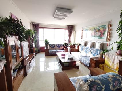 西宁华益茗筑谦和园3室2厅143平高楼层/共33层