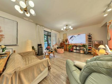 成都华润翡翠城五期4室1厅120.42平低楼层/共32层