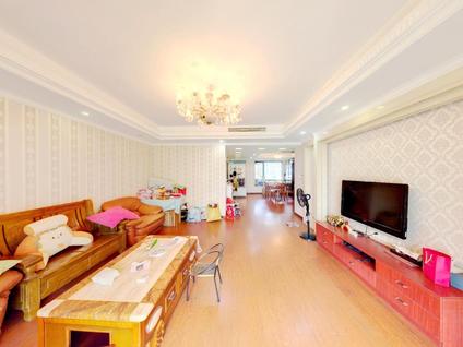 北京国贸蓝海4室2厅184.5平低楼层/共26层