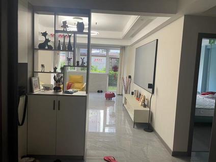 北京义东佳园3室2厅140.4平低楼层/共7层