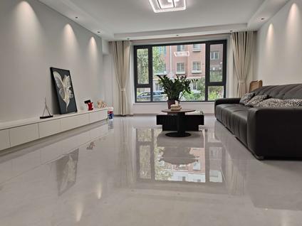 北京海威小区(五区)3室2厅128平低楼层/共6层