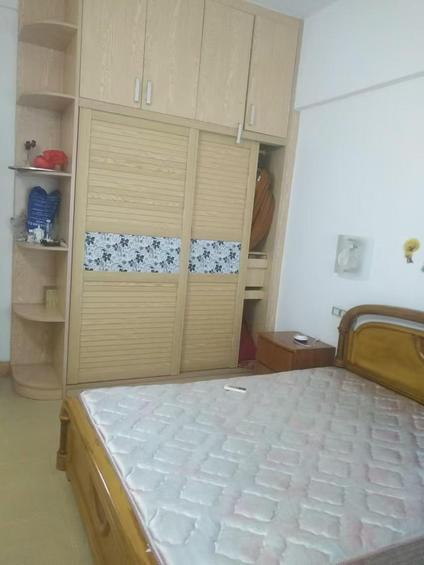 北京环市中路4室2厅127平高楼层/共8层