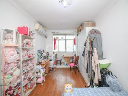 上海崂山四村1室1厅40.33平中楼层/共5层