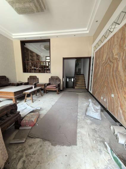 北京伟业中华苑(南苑）4室2厅200平低楼层/共3层