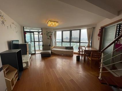 北京合家春天2室2厅50平高楼层/共8层