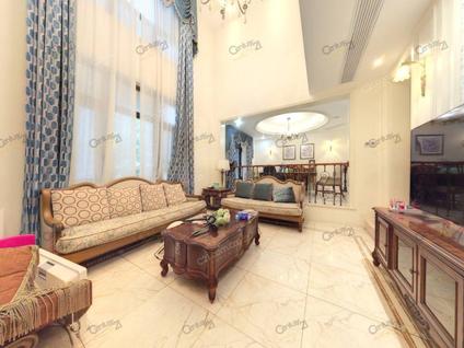 北京绿地华尔道名邸5室2厅291.04平低楼层/共3层