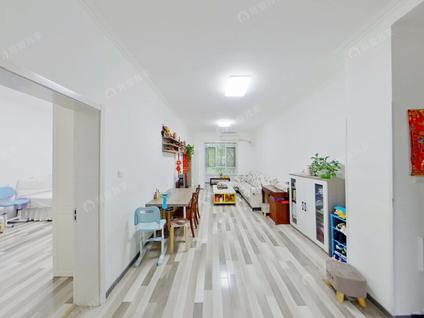 北京白广路3室1厅104.59平中楼层/共4层