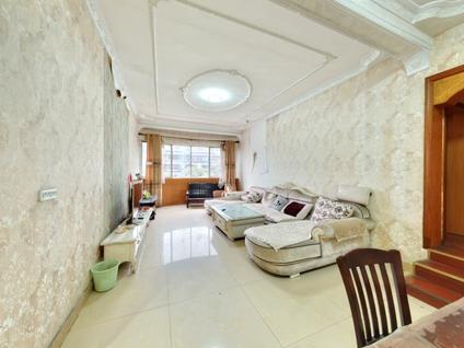 北京大兴商厦3室2厅137.5平中楼层/共7层