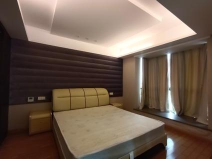 北京万家华庭4室2厅166平高楼层/共25层