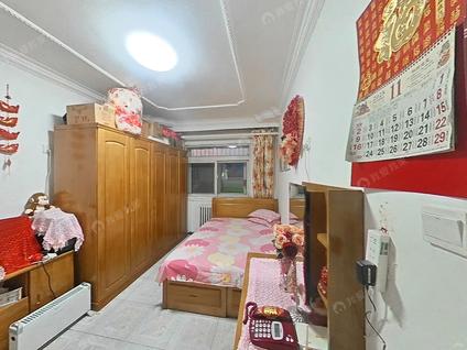北京爱国里2室1厅54.15平高楼层/共6层