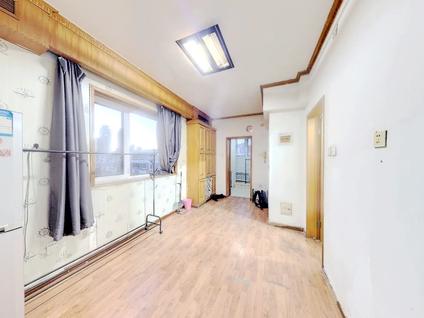 北京昌海公寓华新小区1室1厅43.8平高楼层/共7层