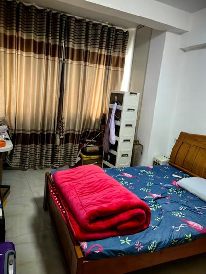 海口虹冠大厦3室2厅156.83平中楼层/共17层