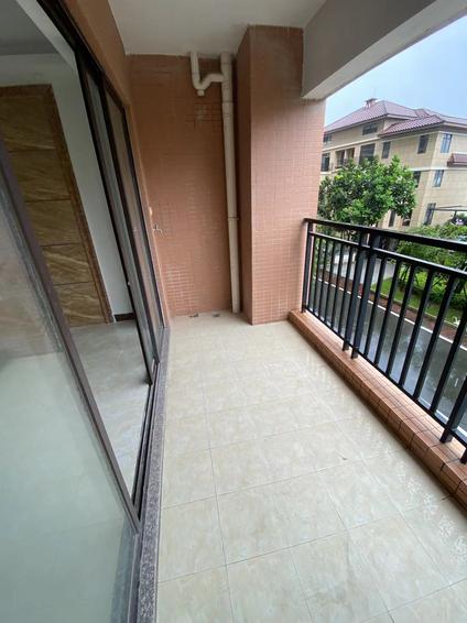 北京景湖天地3室2厅86平低楼层/共16层