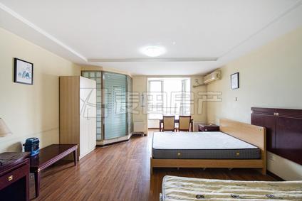 北京裕泽园1室1厅54平高楼层/共14层