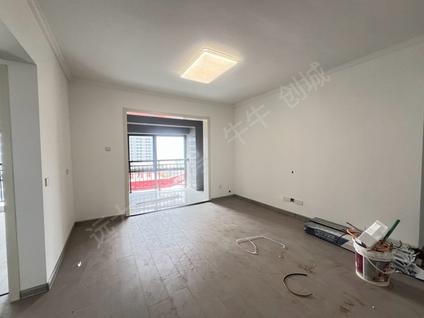 北京华洋新世界国际广场3室2厅114平低楼层/共30层