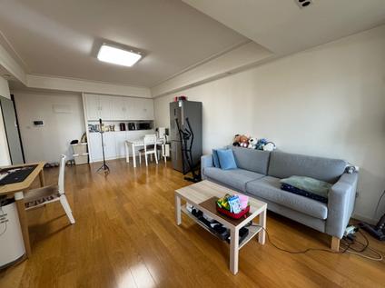 北京中环一号(五期欧泊花郡)1室2厅70.86平中楼层/共18层