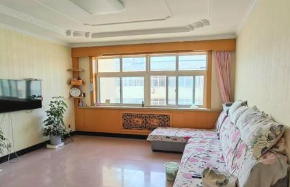秦皇岛靶场小区3室2厅116平中楼层/共5层