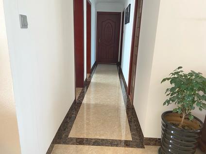 北京莱茵华庭4室2厅143平高楼层/共33层