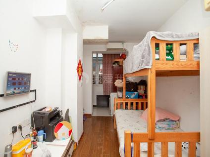 北京五金大楼小区1室1厅24.77平低楼层/共5层