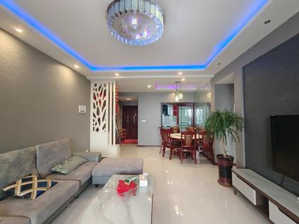 北京华润二十四城3室2厅128平中楼层/共33层