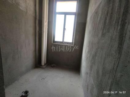 宿州万成哈佛玫瑰园4室2厅165平中楼层/共9层