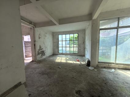 北京华苑花园5室2厅301平低楼层/共5层