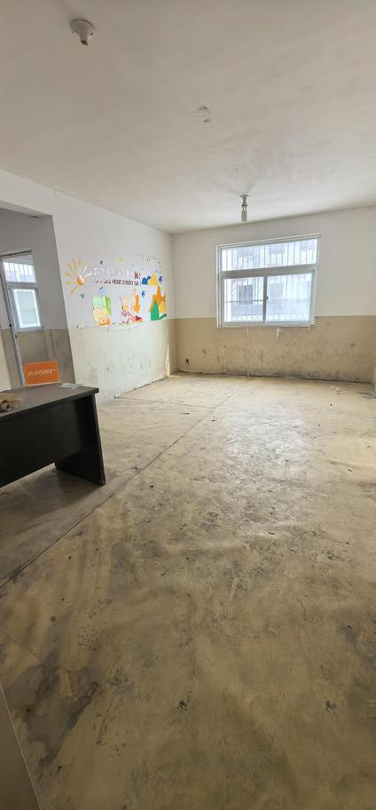 北京铁二处小区3室1厅89平低楼层/共6层