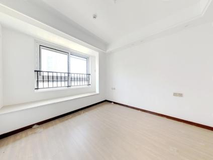 北京中南中山府3室2厅103.47平低楼层/共28层