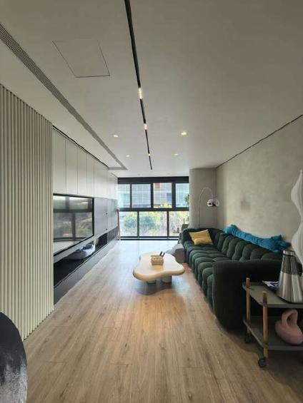 北京前滩(晶萃名邸)3室2厅143.35平低楼层/共16层