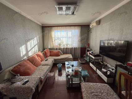 北京八一中学家属院3室1厅85.63平高楼层/共7层