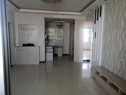 北京深蓝华庭2室2厅82平中楼层/共28层