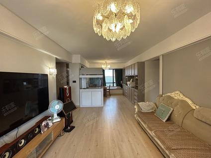 江门保利西海岸4室2厅131平高楼层/共33层