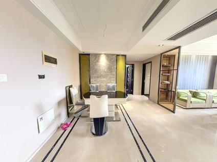 北京天鹅湾3室2厅144.58平低楼层/共23层