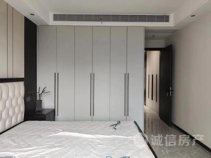 宿州万成哈佛玫瑰园5室3厅185平高楼层/共9层