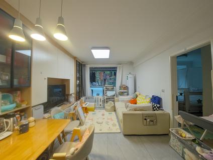 北京浦江世博家园(八街坊)2室1厅76平中楼层/共5层