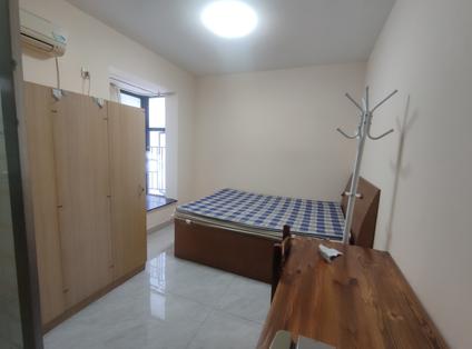 北京新天地大厦1室0厅25平中楼层/共20层