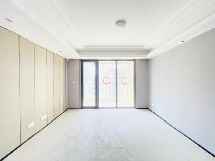 济南复星国际中心4室2厅150.65平中楼层/共25层